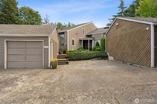 2407 SE 8th Place, Renton, WA 98055