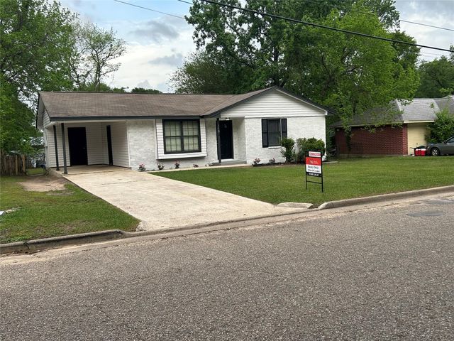 110 Laurie Lane Lane, Willis, TX 77378