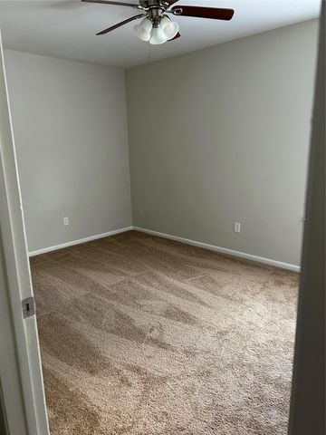 110 Laurie Lane Lane, Willis, TX 77378