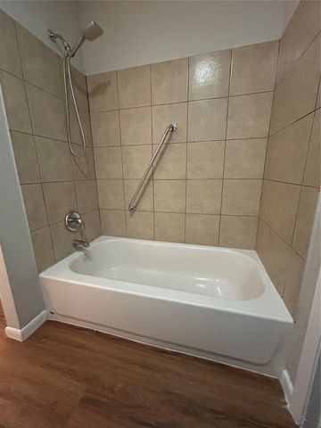 110 Laurie Lane Lane, Willis, TX 77378