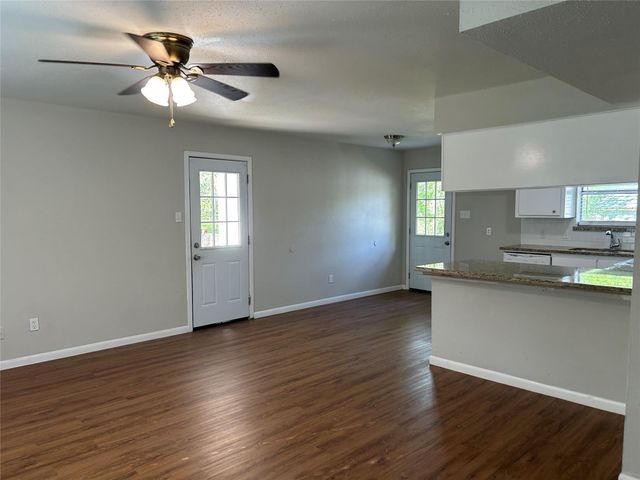 110 Laurie Lane Lane, Willis, TX 77378