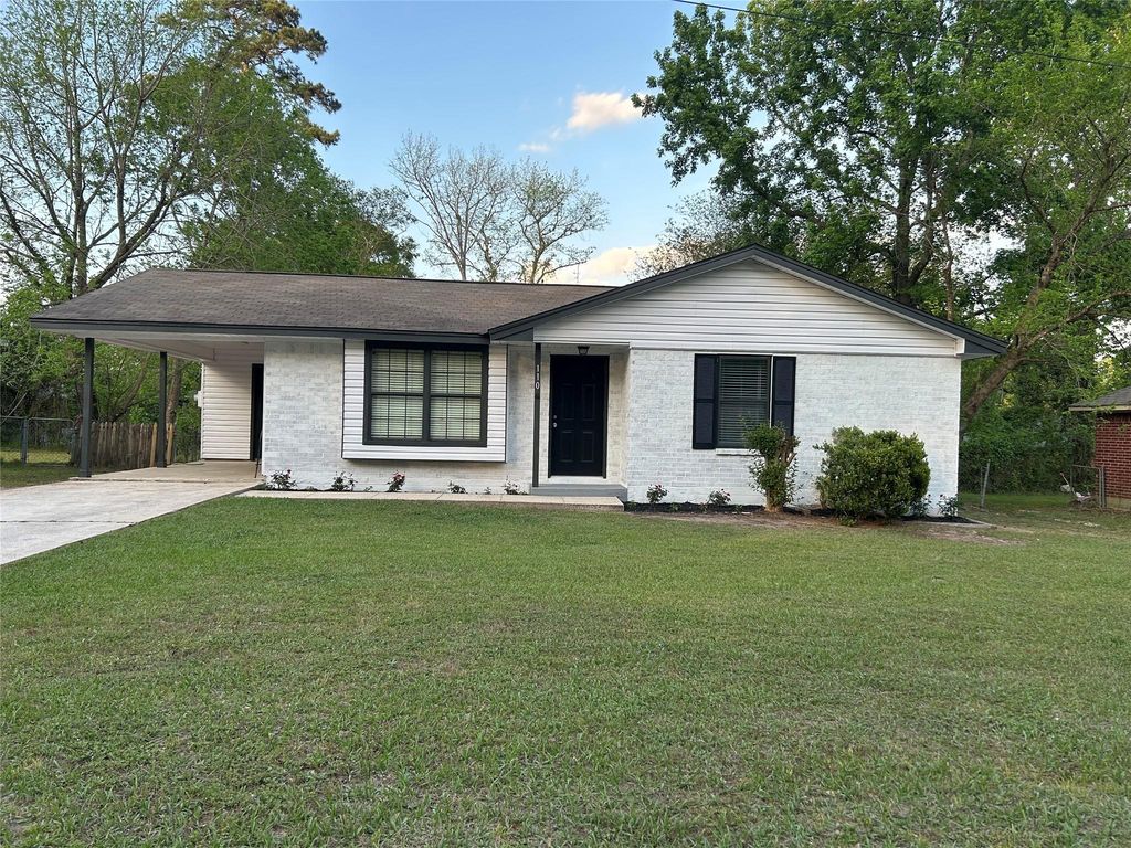 110 Laurie Lane Lane, Willis, TX 77378