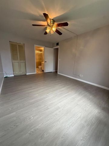 614 Sea Pine Way C1, Greenacres, FL 33415