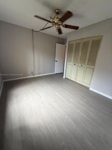 614 Sea Pine Way C1, Greenacres, FL 33415