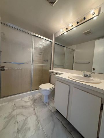 614 Sea Pine Way C1, Greenacres, FL 33415