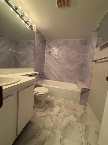 614 Sea Pine Way C1, Greenacres, FL 33415