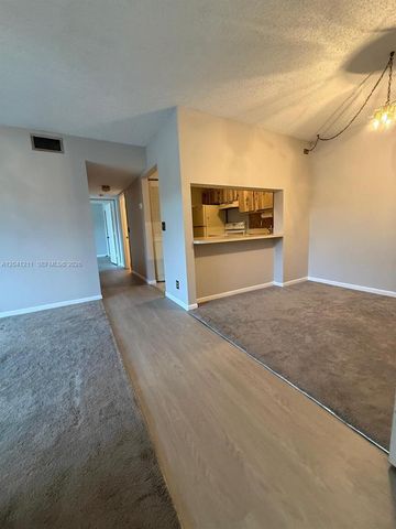 614 Sea Pine Way C1, Greenacres, FL 33415