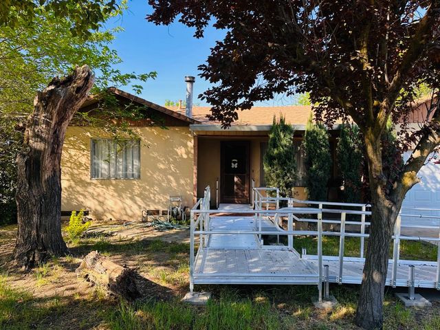 451 S Coolidge Ave, Stockton, CA 95215