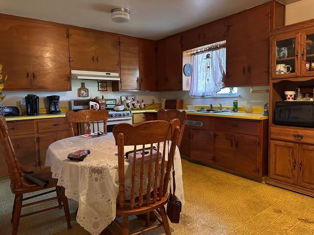 451 S Coolidge Ave, Stockton, CA 95215