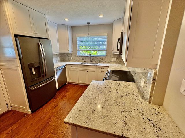 438 LAKEVIEW AVENUE, Winter Park, FL 32789