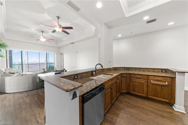 2743 1st ST 2703, Fort Myers, FL 33916