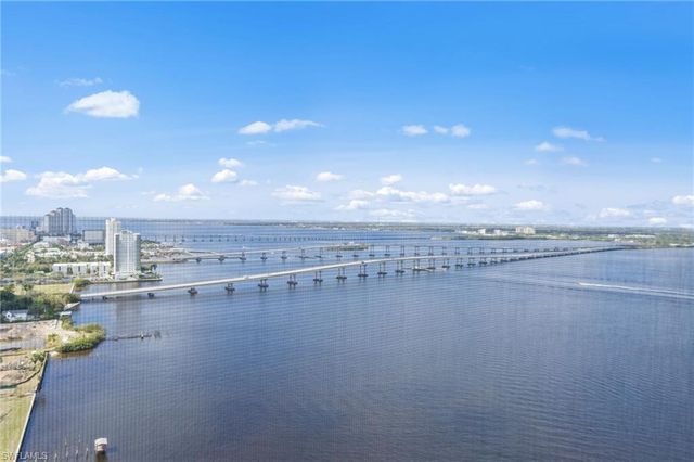 2743 1st ST 2703, Fort Myers, FL 33916