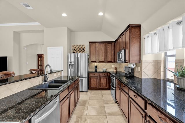 204 Waterfront Drive, Mckinney, TX 75071