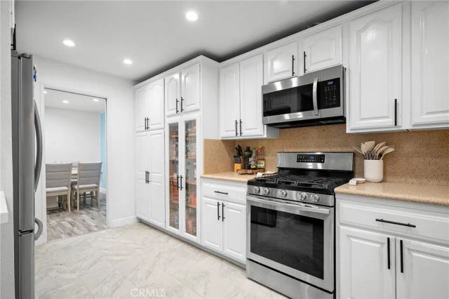 1325 Valley View Road 105, Glendale, CA 91202