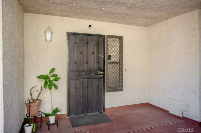 1325 Valley View Road 105, Glendale, CA 91202