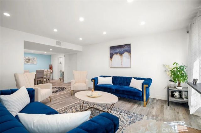 1325 Valley View Road 105, Glendale, CA 91202