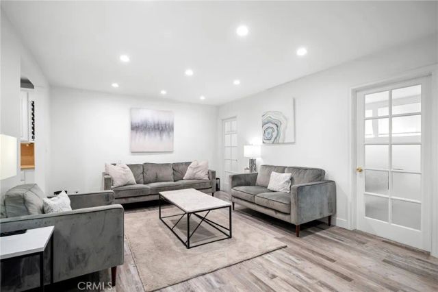 1325 Valley View Road 105, Glendale, CA 91202