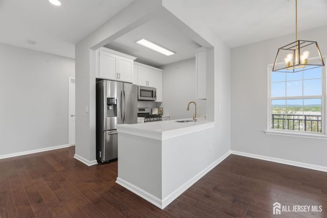 648 W Strassel Way, South Plainfield, NJ 07080