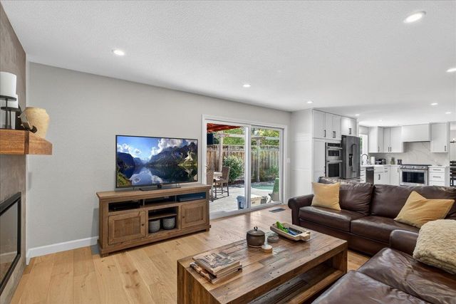 670 Roble Drive, Morgan Hill, CA 95037