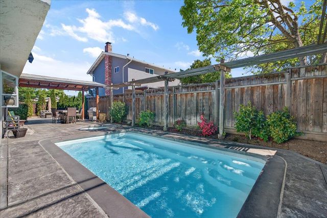 670 Roble Drive, Morgan Hill, CA 95037