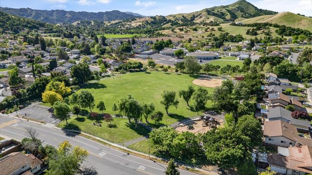 670 Roble Drive, Morgan Hill, CA 95037