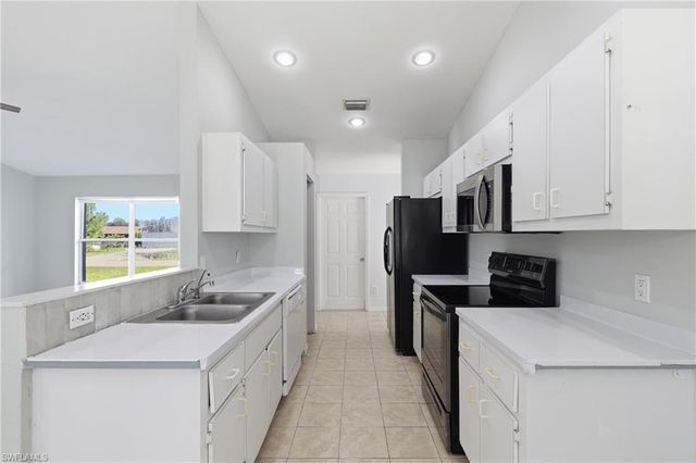 8346 Bamboo RD, Fort Myers, FL 33967