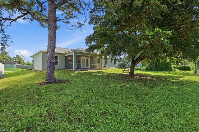 8346 Bamboo RD, Fort Myers, FL 33967