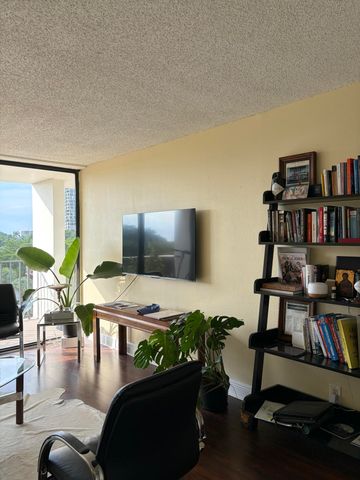 1830 Embassy Drive 506, West Palm Beach, FL 33401