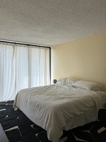 1830 Embassy Drive 506, West Palm Beach, FL 33401