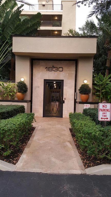 1830 Embassy Drive 506, West Palm Beach, FL 33401
