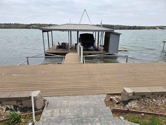 2067 Chaparral Drive, Gainesville, TX 76240