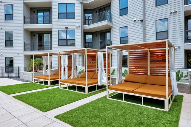 1701 Simond Ave 411, Austin, TX 78723