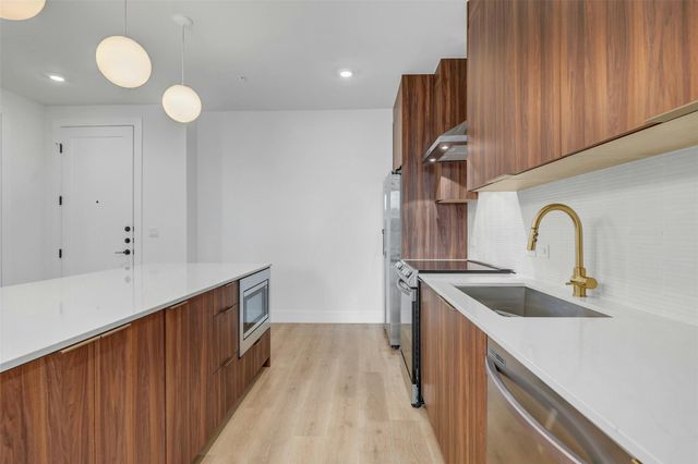 1701 Simond Ave 411, Austin, TX 78723