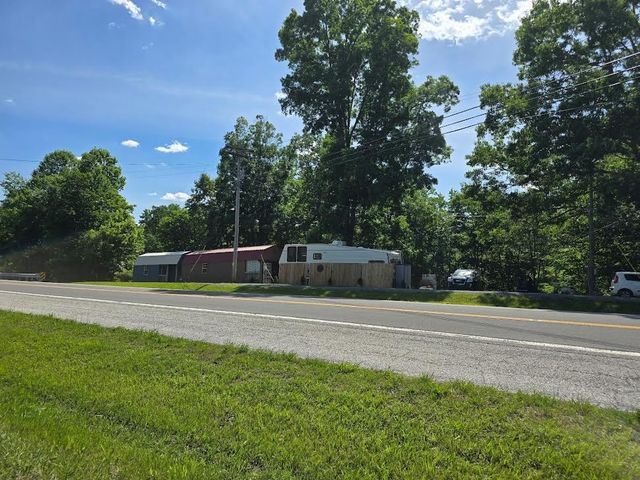 5413 Cookeville Hwy, Smithville, TN 37166