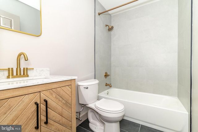 4 MAGNOLIA CT, Sicklerville, NJ 08081