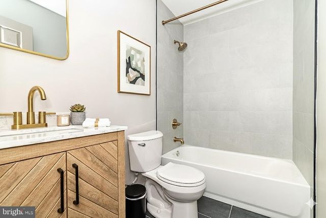 4 MAGNOLIA CT, Sicklerville, NJ 08081