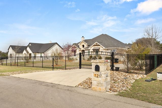 1217 Paladin Trail, Spring Branch, TX 78070