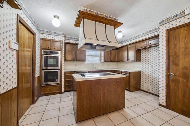 2214 Donegal Court, Deer Park, TX 77536