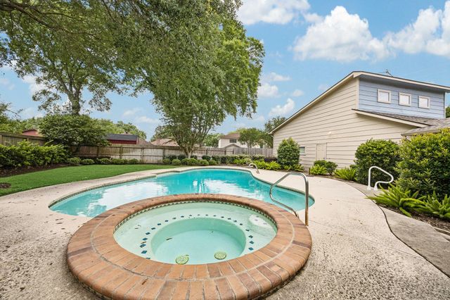 2214 Donegal Court, Deer Park, TX 77536