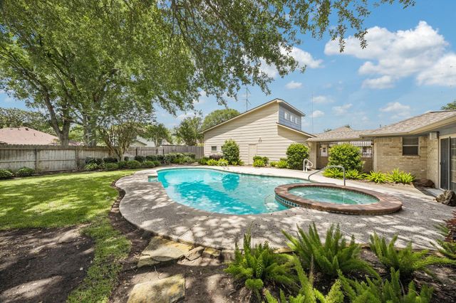 2214 Donegal Court, Deer Park, TX 77536