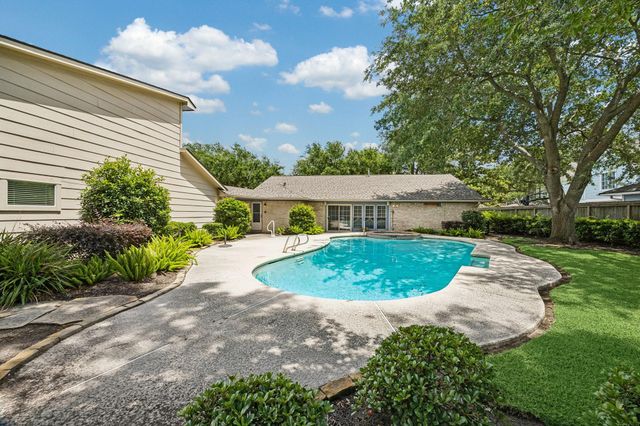 2214 Donegal Court, Deer Park, TX 77536