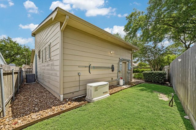 2214 Donegal Court, Deer Park, TX 77536