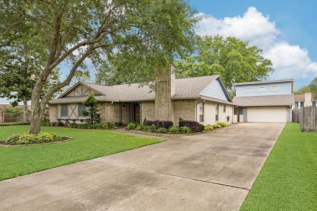 2214 Donegal Court, Deer Park, TX 77536