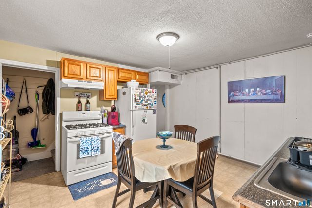 148 Pleasant Street, Enfield, CT 06082