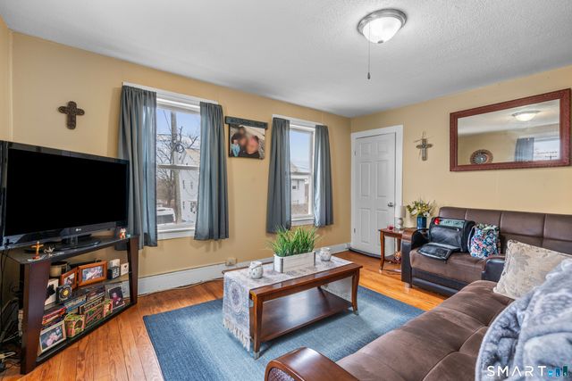 148 Pleasant Street, Enfield, CT 06082