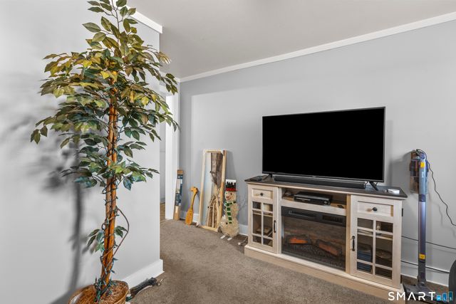 148 Pleasant Street, Enfield, CT 06082