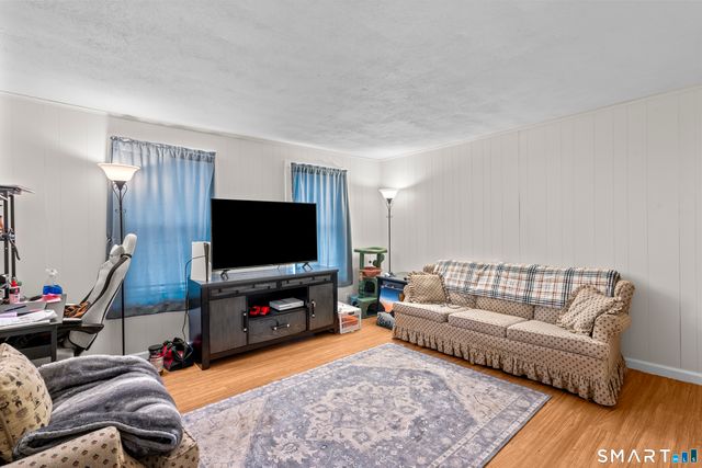 148 Pleasant Street, Enfield, CT 06082