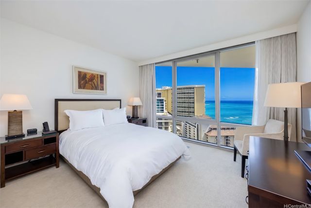 223 Saratoga Road 2410, Honolulu, HI 96815