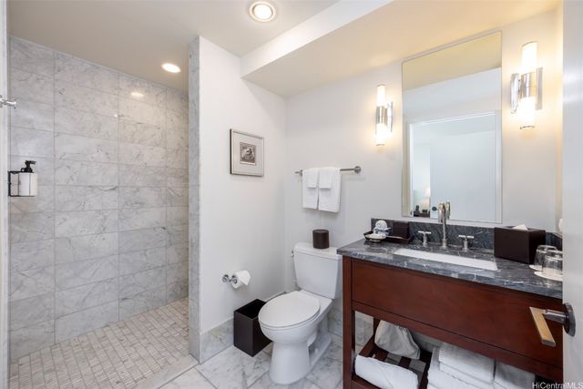 223 Saratoga Road 2410, Honolulu, HI 96815