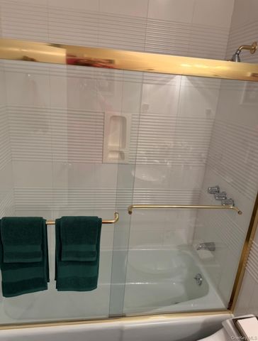 1 BAY CLUB Drive 12 F, Bayside, NY 11360